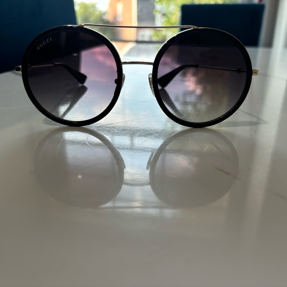 SALE IS ONLY TODAY
AUTHENTIC GUCCI Sunglasses,GG0061S Worn handful of times. EUC - Picture 5 of 9